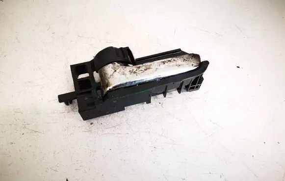 Toyota Corolla Verso E121 Front door interior handle 