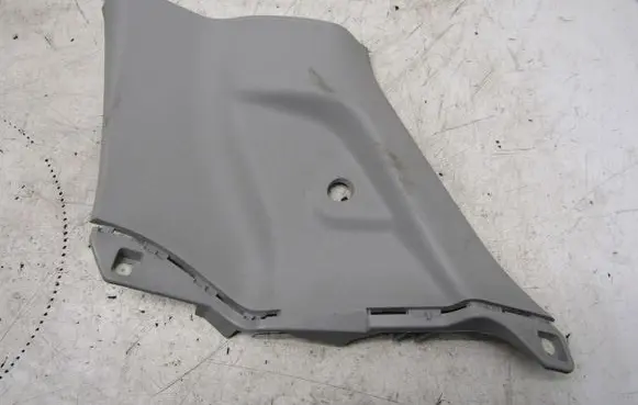 Suzuki Swift III (C) pillar trim 76250-52R00