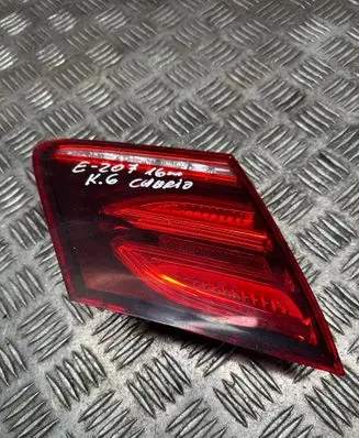 Mercedes-Benz E C207 W207 Tailgate rear/tail lights A2079063700 614451