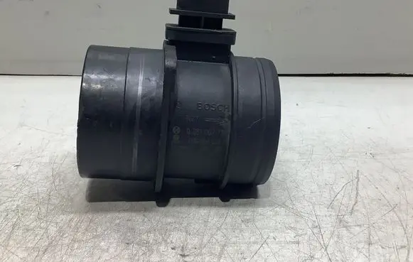 Audi A4 S4 B8 8K Mass air flow meter 03G906461C 0281002735