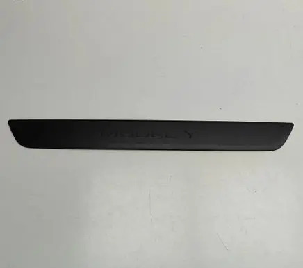 Tesla Model Y Front sill trim cover 149430100B