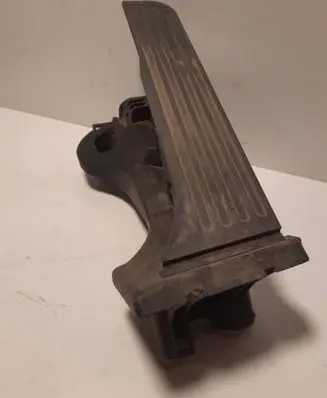 Volkswagen Touran I Accelerator throttle pedal 1T1721503H 6PV00868900