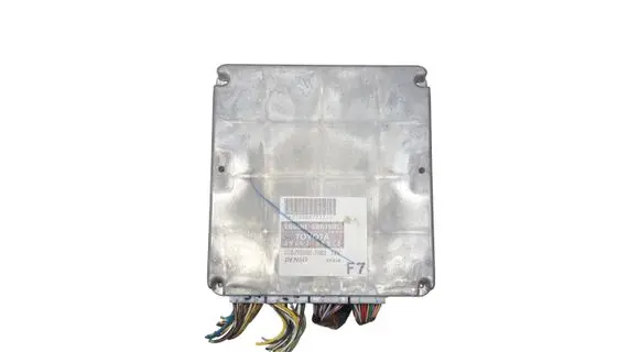 Toyota Corolla Verso E121 Engine control unit/module 896610F070 MB2750007383 2750007383
