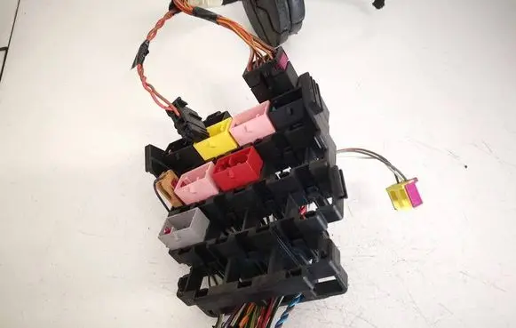 Volkswagen PASSAT B5 Sensor 8d0937545