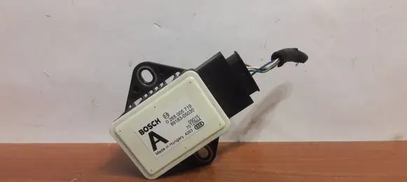 Toyota Avensis T270 ESP acceleration yaw rate sensor 8918305030 A45