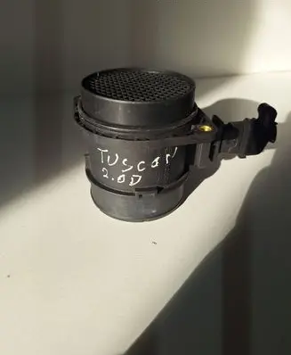 Hyundai Tucson JM Mass air flow meter 261627800