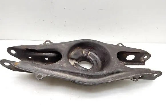 Mercedes-Benz E W212 Rear control arm