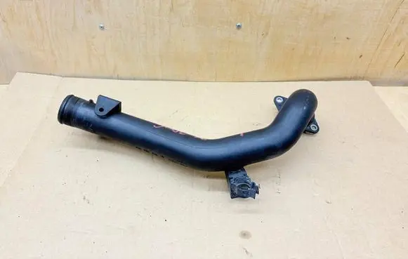 Fiat 500L Intercooler hose/pipe B10034