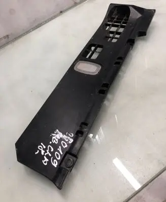 Mercedes-Benz CLA C117 X117 W117 Dashboard lower bottom trim panel A17668001