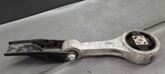 Volkswagen Polo V 6R Gearbox mounting bracket PXO-046