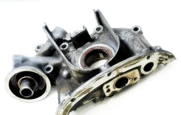 Renault Kangoo II Oil pump 7170282466