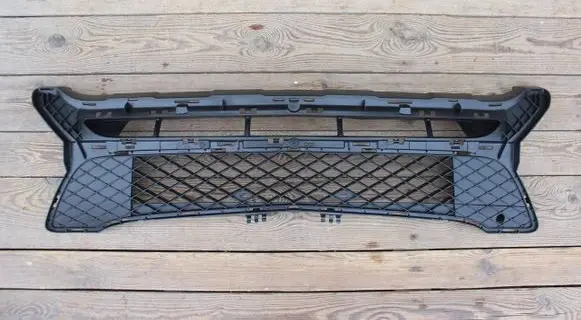 Mercedes-Benz GLK (X204) Front bumper lower grill A2048856823