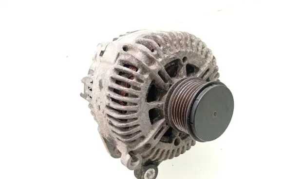 Volkswagen PASSAT B6 Generator/alternator 021903026L