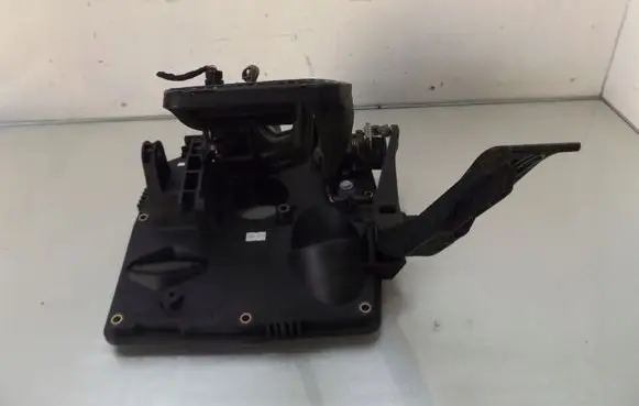 Mercedes-Benz A W168 Pedal assembly 