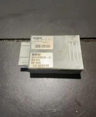 BMW 5 E60 E61 Suspension control unit/module 6766280
