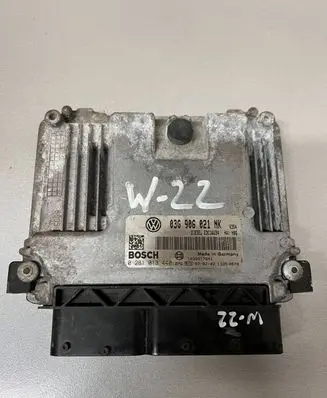 Volkswagen PASSAT B6 Engine control unit/module 03G906021NK 0281013440 1039S17241