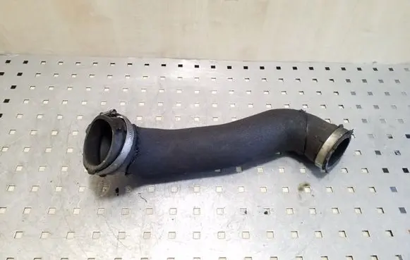 Audi A8 S8 D3 4E Intercooler hose/pipe 4E0145737L
