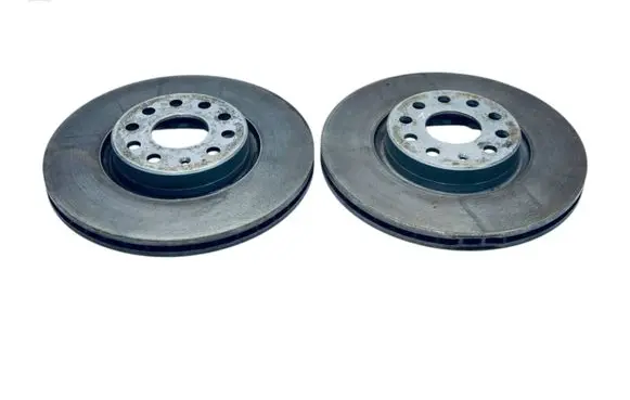 Volkswagen PASSAT B7 Front brake disc 5Q0615301F
