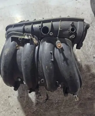 BMW X3 E83 Intake manifold CUZN380B15