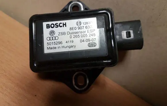 Audi A8 S8 D3 4E ESP acceleration yaw rate sensor 8E0907637A