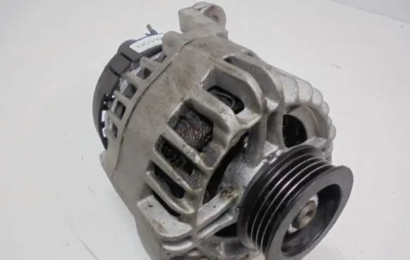 Fiat Punto (188) Generator/alternator 83628380
