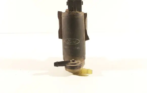 Ford Focus Windscreen/windshield washer pump 93BB17K624BA