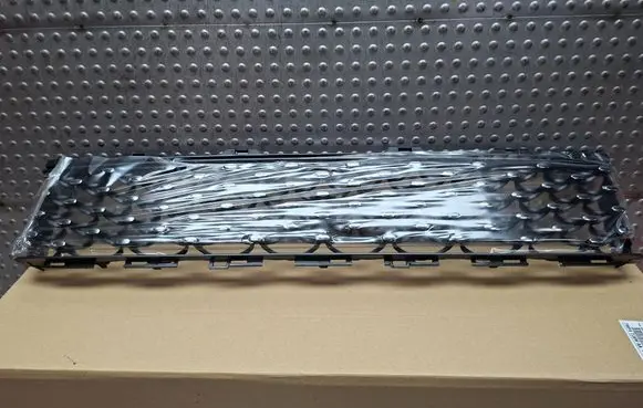 Fiat 500 Front bumper lower grill S26336982 735619520