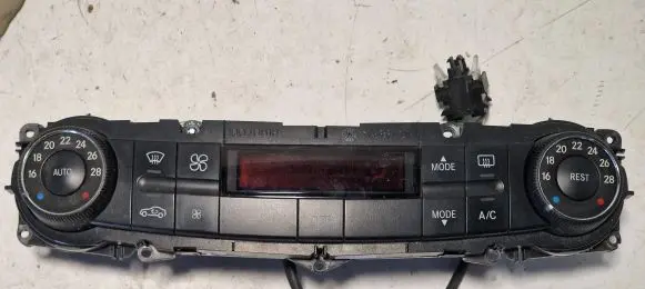 Mercedes-Benz CLS C218 AMG Climate control unit 2198300985 00042500