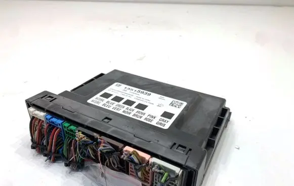 Opel Corsa E Central body control module 13515939