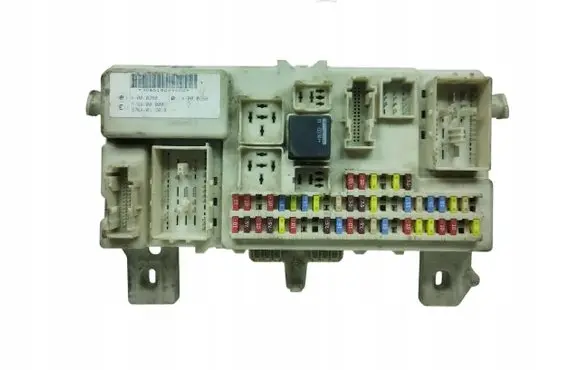 Ford Focus Fuse module 4M5T14A073CG