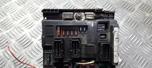 Citroen C3 Fuse box set 964349888000