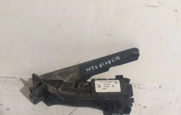 Skoda Octavia Mk2 (1Z) Accelerator throttle pedal 1K1721503