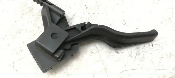 Opel Astra H Engine bonnet (hood) release handle 218186591