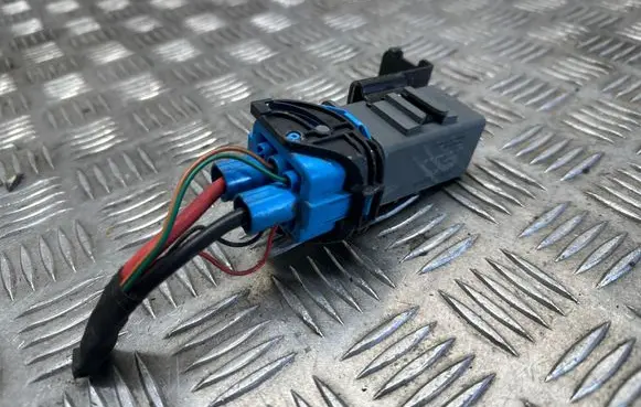 KIA Sorento Glow plug pre-heat relay 368302F740 170217 170217B1A