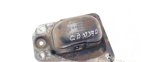 Volkswagen Golf V Bracket in trunk/boot 1k0505130j