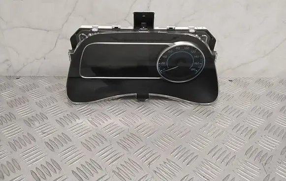 Nissan Leaf II (ZE1) Speedometer (instrument cluster) 7Z1611SN0