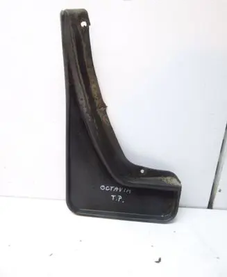 Skoda Octavia Mk1 (1U) Front splash guards bracket 1U0821822C