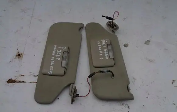 Jeep Grand Cherokee (WK) Sun visor