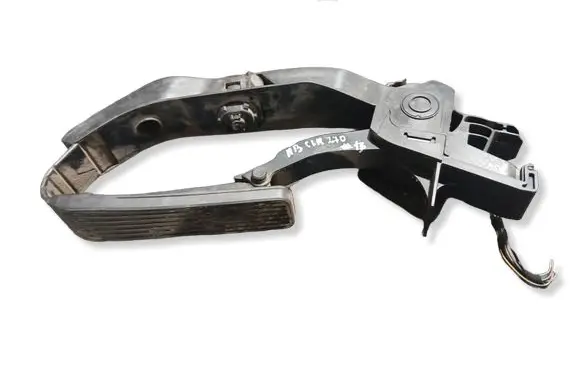 Mercedes-Benz CLK A209 C209 Accelerator throttle pedal A2113000404