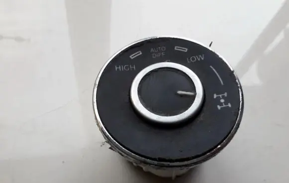 Traction control (ASR) switch