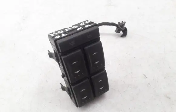 Ford Mondeo Mk III Electric window control switch 1S7T14A132BE