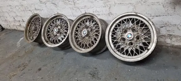 BMW 5 E34 R15 alloy rim 20907