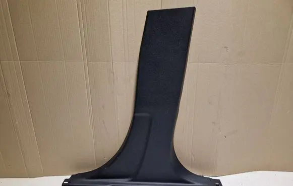 (B) pillar trim (bottom)