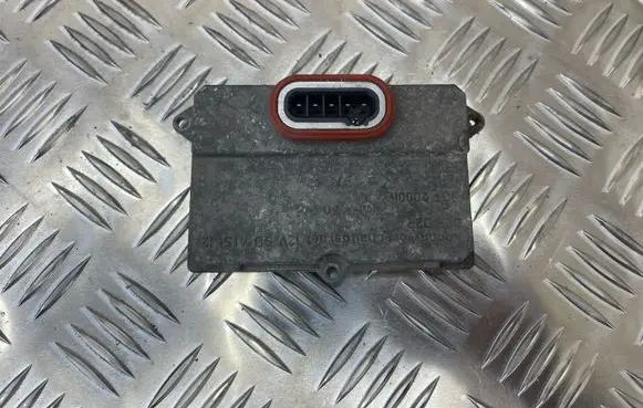 Mercedes-Benz E W211 Headlight ballast module Xenon 5DV00829000