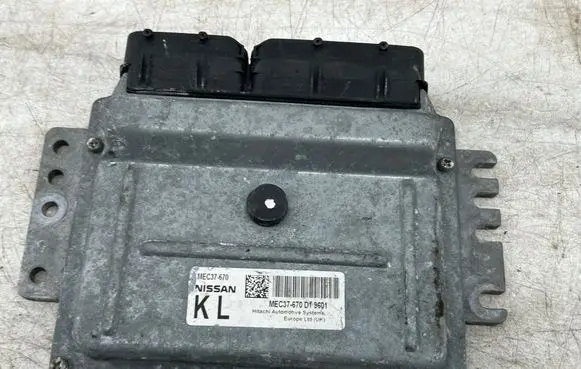Nissan Note (E12) Engine control unit/module MEC37670
