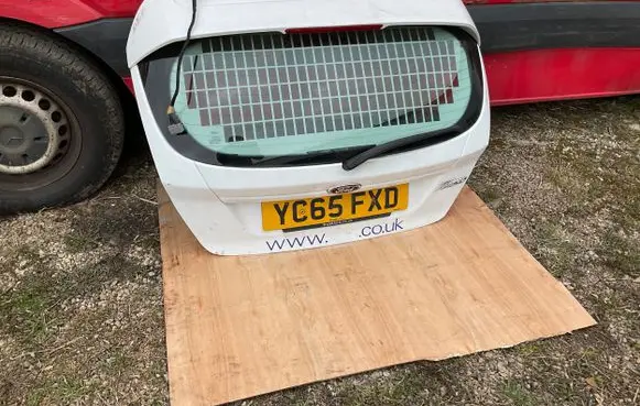 Ford Fiesta Tailgate/trunk/boot lid 
