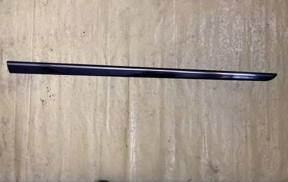 Mercedes-Benz A W169 Front door trim (molding) A1696900862
