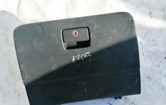 Toyota Avensis Verso Glove box 5555144050 55551-44050