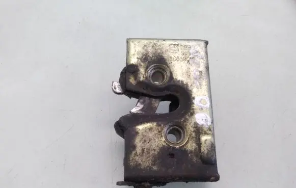 Seat Toledo I (1L) Rear door lock 1L0839016