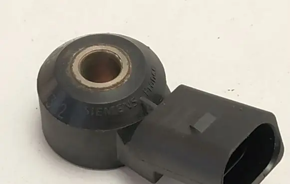 Seat Cordoba (6L) Detonation knock sensor 030905377C
